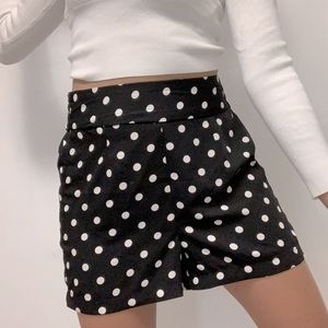 Garage Women's Polka-dot shorts